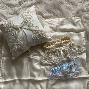 Wedding Set: Pillow and Lace Garter Set